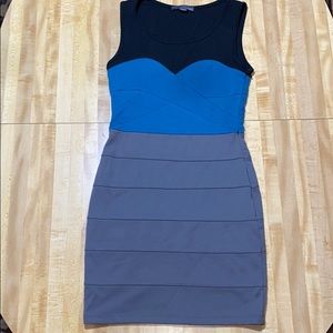 I am selling this dress